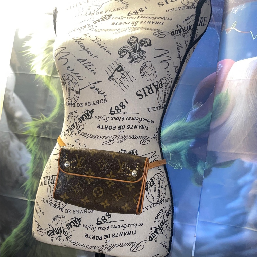 Louis Vuitton Classic Brown Monogram Waist Bag